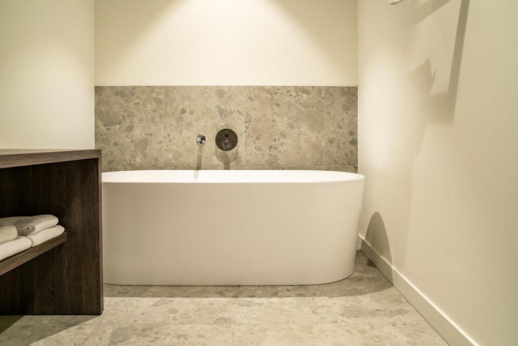 Boutique Hotel Annamaes, Maastricht-Hoge Kempen Lanaken Esterno foto